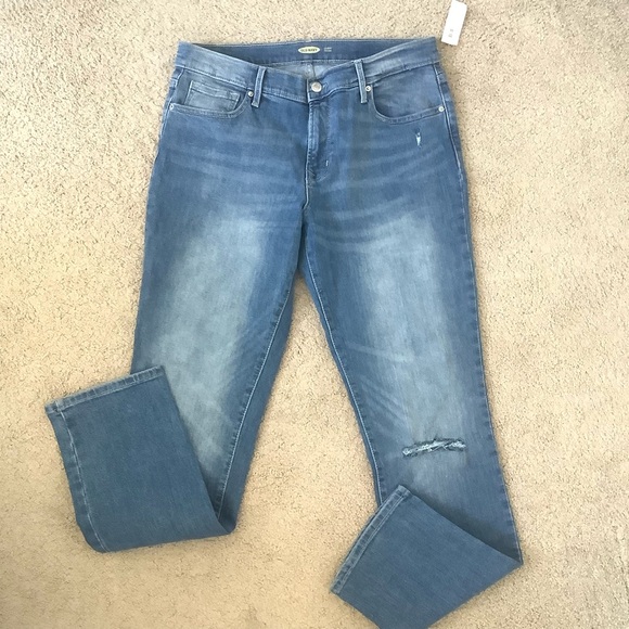 NWT Old Navy Womens Curvey Straight Stretch Distressed Jeans Size 8 - Picture 1 of 12